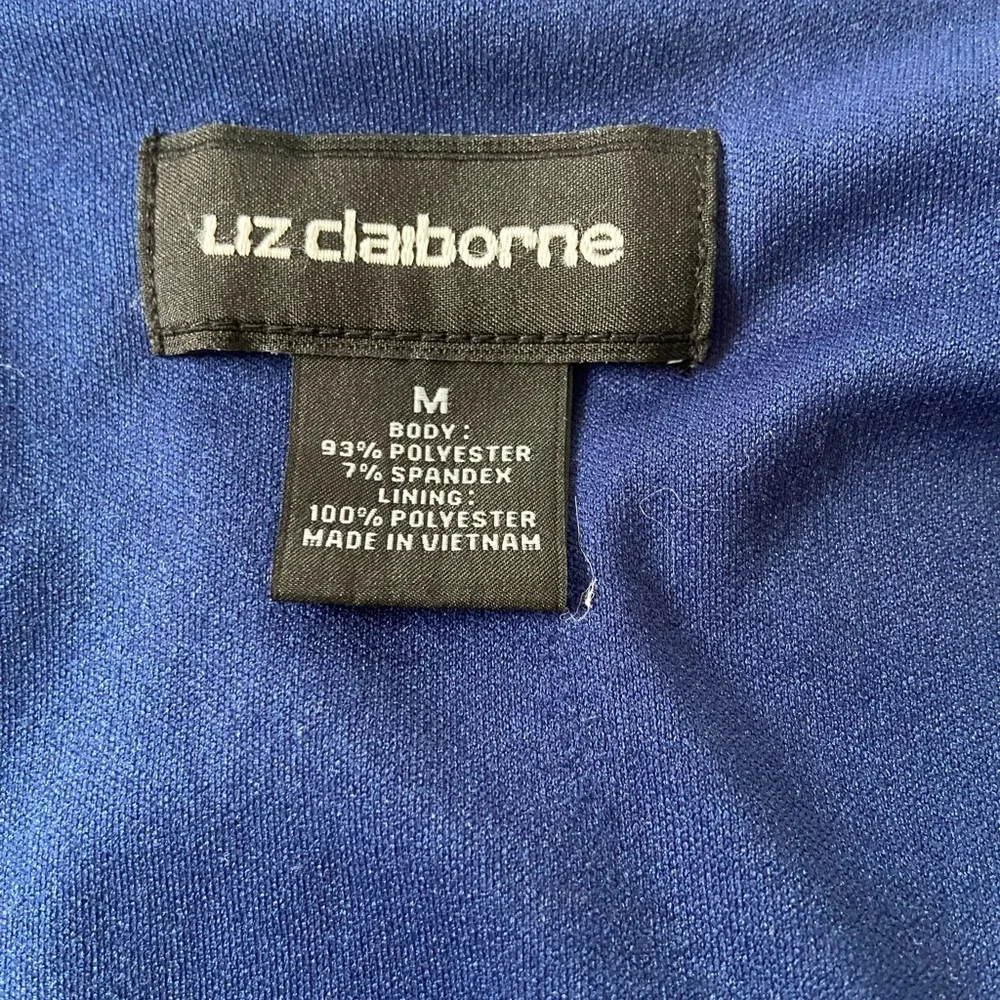 Liz Claiborne Faux Wrap Dress Blue and White Floral Knee Length V Neck Size M - Picture 4 of 12